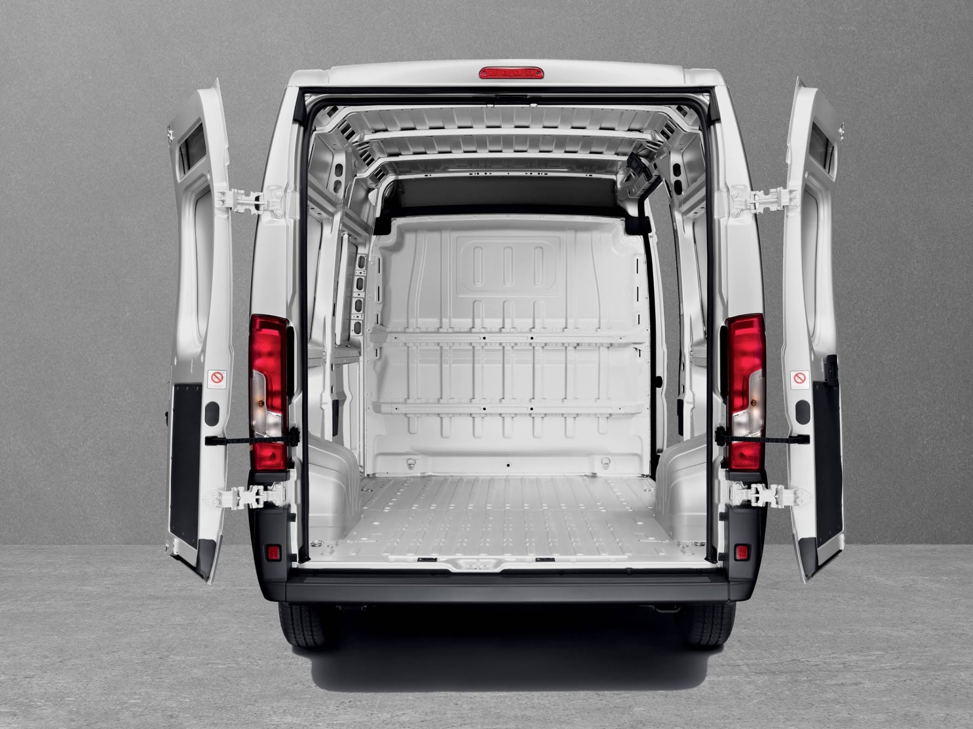 Imagem 6 Citroën Jumper 2.0 BlueHDI Cargo L3H2 13m 2022