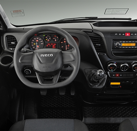 Imagem 3 Iveco Daily Minibus 3.0 45-17 Minibus Turism Executivo 3520L 45-170 turismo - exec 2023