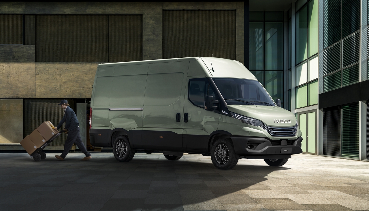 Imagem 3 Iveco Daily Furgão 3.0 30-160 Furgão - 3520 furgao 2027