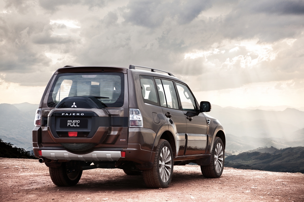Imagem 2 Mitsubishi Pajero Full 3.8 V6 5D HPE 4WD 2017