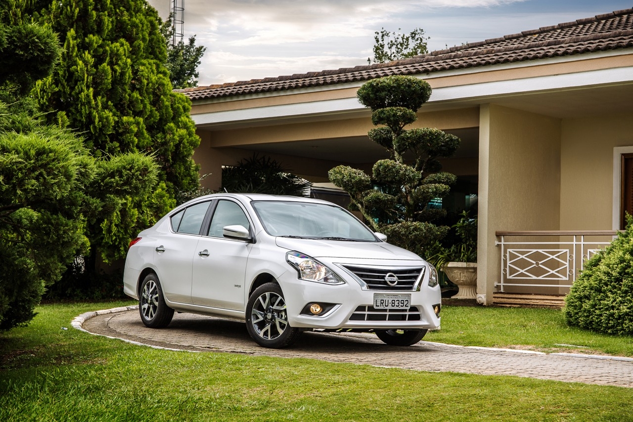 NISSAN Versa 1.6 16V SL (Flex) 2017