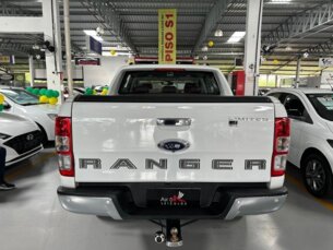 Foto 5 - Ford Ranger (Cabine Dupla) Ranger 3.2 TD XLT CD 4x4 (Aut) automático
