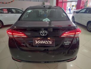Foto 3 - Toyota Yaris Sedan Yaris Sedan 1.5 XLS CVT automático