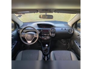 Foto 7 - Toyota Etios Hatch Etios X Plus 1.5 (Flex) manual