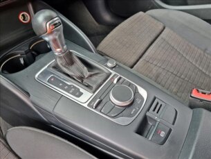 Foto 7 - Audi A3 A3 1.8 TFSI Sportback S Tronic automático