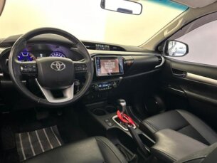 Foto 9 - Toyota Hilux Cabine Dupla Hilux 2.8 TDI SRV CD 4x4 (Aut) automático