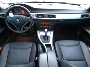 Foto 7 - BMW Série 3 325i (aut) automático