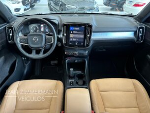Foto 2 - Volvo XC40 XC40 2.0 T5 Momentum AWD automático