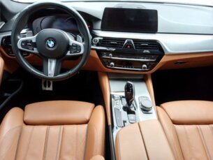 Foto 7 - BMW Série 5 530i M Sport manual