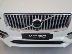 Foto 2 - Volvo XC90 XC90 2.0 T8 Recharge Plus Hybrid AWD automático
