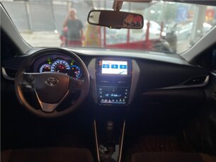 Foto 7 - Toyota Yaris Sedan Yaris Sedan 1.5 XL Live CVT automático