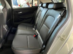 Foto 6 - Chevrolet Onix Onix 1.0 Turbo Premier (Aut) automático