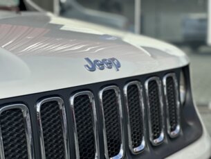 Foto 3 - Jeep Renegade Renegade Longitude 1.8 (Aut) (Flex) automático