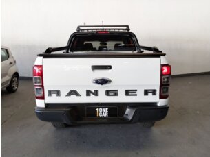 Foto 6 - Ford Ranger (Cabine Dupla) Ranger 3.2 CD Storm 4WD (Aut) automático