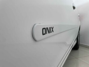 Foto 3 - Chevrolet Onix Onix 1.0 LT SPE/4 manual