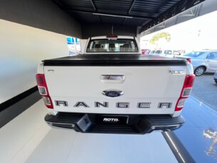 Foto 6 - Ford Ranger (Cabine Dupla) Ranger 3.2 CD XLT 4WD (Aut) automático