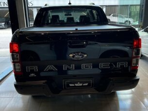 Foto 6 - Ford Ranger (Cabine Dupla) Ranger 2.2 CD Black (Aut) automático