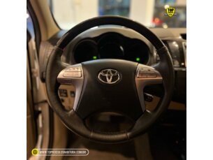 Foto 9 - Toyota Hilux Cabine Dupla Hilux 3.0 TDI 4x4 CD SRV Top (Aut) manual