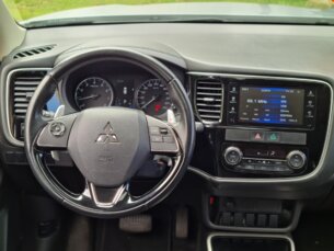 Foto 5 - Mitsubishi Outlander Outlander 2.0 16V CVT automático
