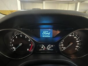 Ford Focus Sedan SE 2.0 PowerShift