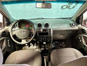 Foto 4 - Ford Fiesta Hatch Fiesta Hatch Personnalité 1.0 8V manual
