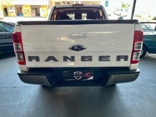 Foto 4 - Ford Ranger (Cabine Dupla) Ranger 2.2 CD XLS 4x4 (Aut) automático