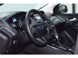 Foto 9 - Ford Focus Hatch Focus Hatch Titanium 2.0 PowerShift automático