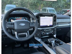 Foto 8 - Ford F-150 F-150 5.0 V8 Platinum CD 4WD automático