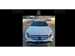 Foto 2 - Mercedes-Benz GLA GLA 200 Advance manual