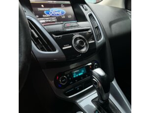 Foto 9 - Ford Focus Hatch Focus Hatch Titanium Plus 2.0 16V PowerShift automático