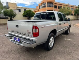 Foto 3 - Chevrolet S10 Cabine Dupla S10 Luxe 4x4 2.8 (Cab Dupla) manual