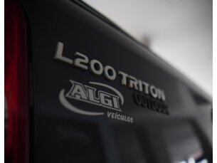 Foto 7 - Mitsubishi L200 Triton L200 Triton 2.4 D GLS 4WD (Aut) automático