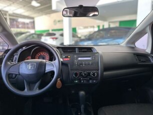 Foto 7 - Honda Fit Fit 1.5 LX CVT (Flex) automático