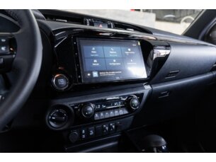 Foto 9 - Toyota Hilux Cabine Dupla Hilux CD 2.8 TDI Conquest 4WD automático