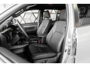 Foto 10 - Toyota Hilux Cabine Dupla Hilux CD 2.8 TDI Conquest 4WD automático