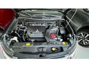 Foto 9 - Mitsubishi Outlander Outlander 3.0 V6 GT Top 4WD automático