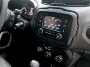 Foto 10 - Jeep Renegade Renegade 1.8 Sport (Aut) automático