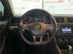 Foto 9 - Volkswagen Jetta Jetta 1.4 TSI Trendline Tiptronic automático