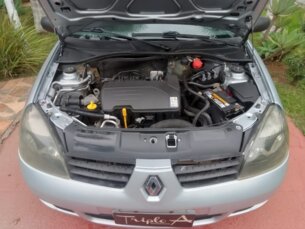 Foto 8 - Renault Clio Sedan Clio Sedan Authentique 1.0 16V (flex) manual