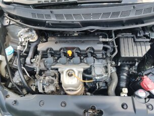 Foto 6 - Honda Civic New Civic LXL 1.8 i-VTEC (Couro) (Flex) manual