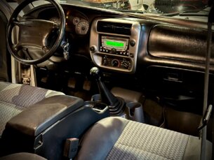Foto 5 - Ford Ranger (Cabine Dupla) Ranger XLT 2.3 16V 4x2 (Cab Dupla) manual