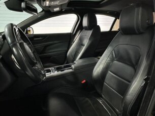 Foto 8 - Jaguar XE XE 2.0 GTDI R-Sport automático