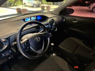 Foto 9 - Toyota Etios Sedan Etios Sedan X Plus 1.5 (Flex) automático