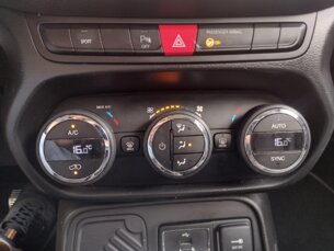 Foto 4 - Jeep Renegade Renegade Limited Teto 1.8 (Aut) (Flex) automático
