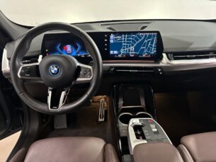 Foto 8 - BMW iX1 iX1 67kWh xDrive30e automático