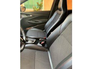 Foto 6 - Chevrolet Onix Onix 1.0 Turbo RS (Aut) automático