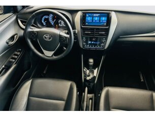 Foto 6 - Toyota Yaris Hatch Yaris 1.5 XS Connect CVT automático