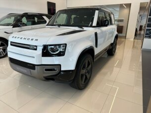 Land Rover Defender 3.0 MHEV D300 X 110 4WD