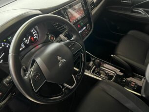 Foto 9 - Mitsubishi Outlander Outlander 2.0 Comfort Pack 7L CVT automático