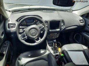 Foto 4 - Jeep Compass Compass 2.0 Longitude automático